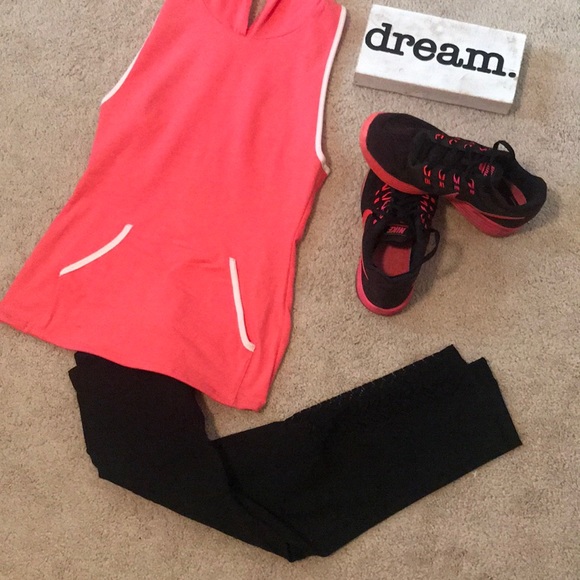 High Waist Black Capri - Picture 7 of 8